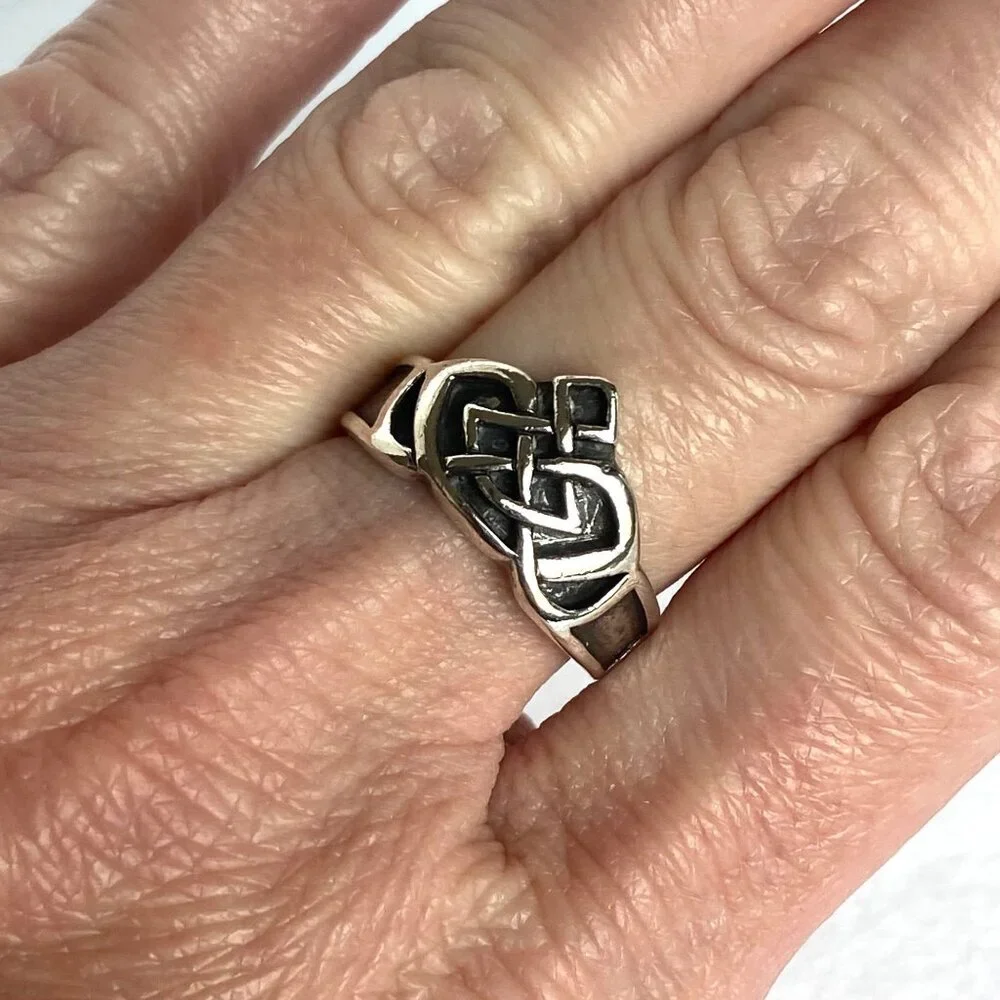Sterling Silver 925 Celtic Knot V Band Ring Size 7 Celtic Jewelry